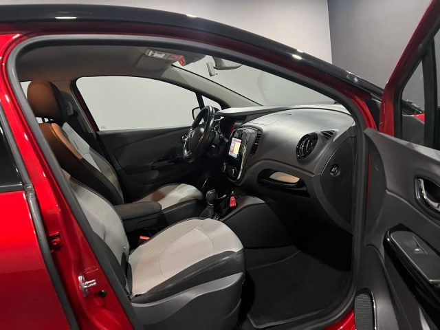 RENAULT Captur usata, con Controllo automatico clima