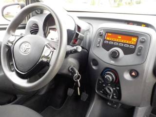 TOYOTA Aygo usata, con Specchietti laterali elettrici