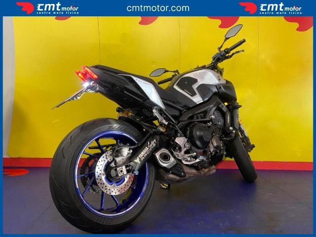YAMAHA MT-09 usata 3
