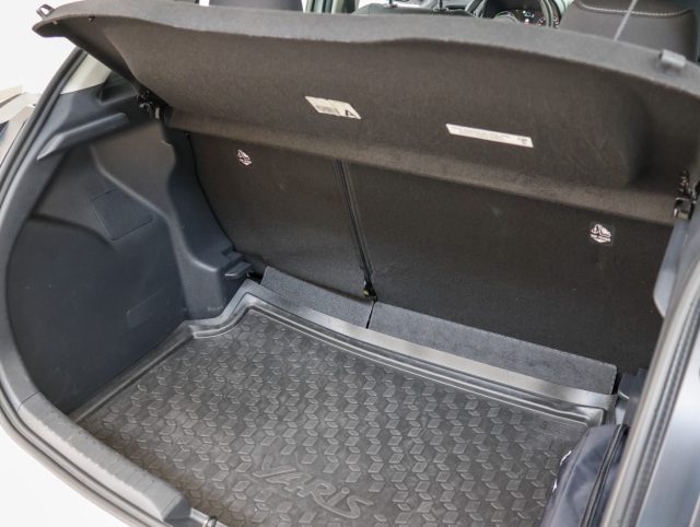 TOYOTA Yaris usata, con Adaptive Cruise Control