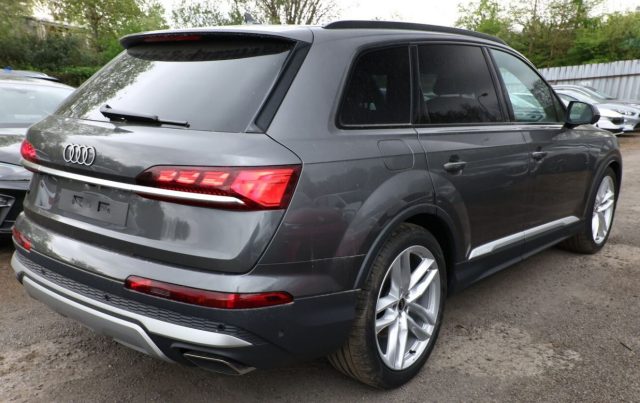 AUDI Q7 usata, con Airbag
