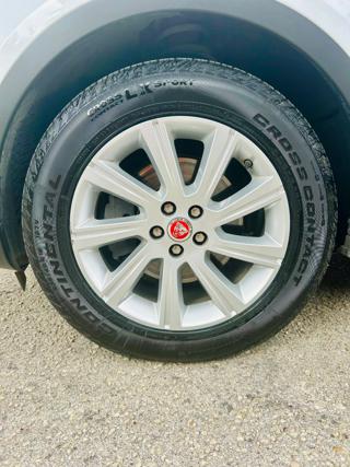 JAGUAR E-Pace usata, con Specchietti laterali elettrici