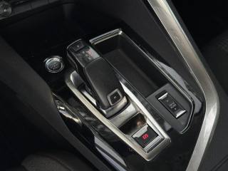 PEUGEOT 3008 usata, con Sistema di navigazione
