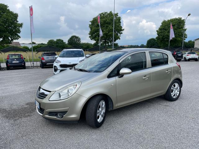 OPEL Corsa usata, con Airbag