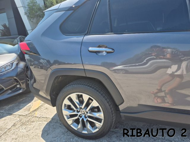 TOYOTA RAV 4 MY23 usata, con ESP