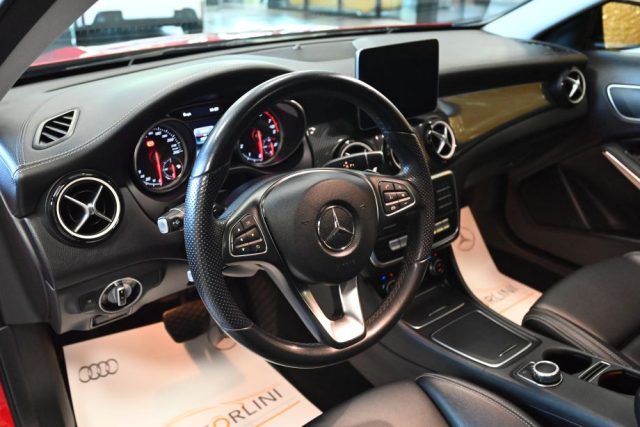 MERCEDES-BENZ GLA 200 usata 40