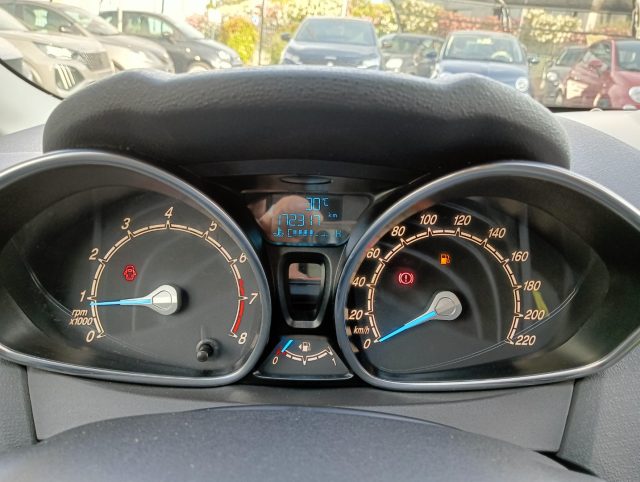 FORD Fiesta usata, con Autoradio