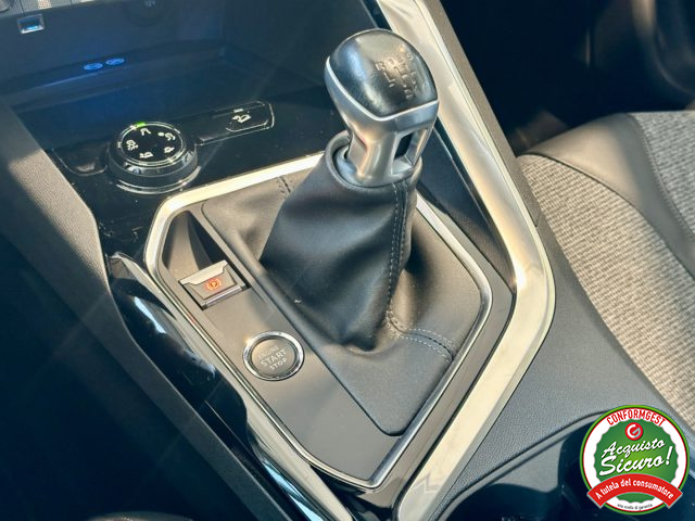 PEUGEOT 3008 usata, con Controllo automatico clima