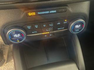 FORD Kuga usata, con Fari LED