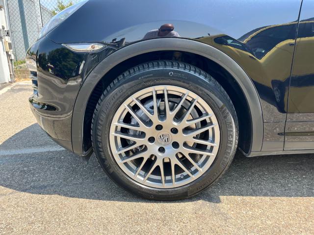 PORSCHE Cayenne usata, con Alzacristalli elettrici