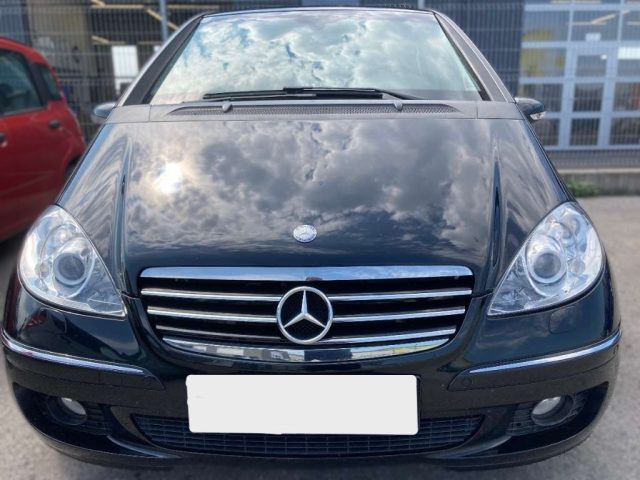 MERCEDES-BENZ A 180 usata, con Cerchi in lega