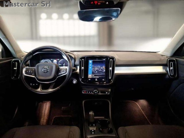 VOLVO XC40 usata, con Autoradio