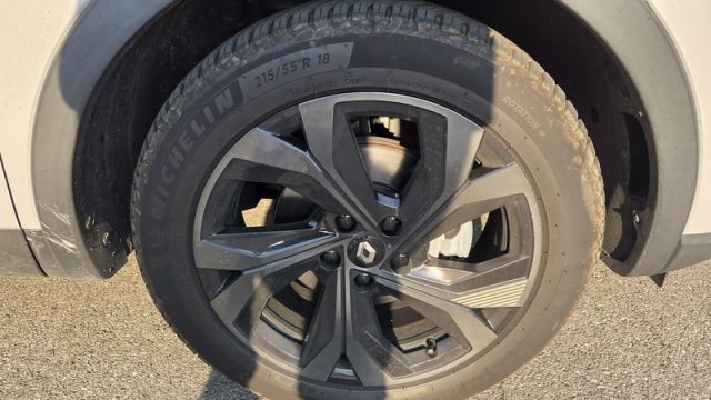RENAULT Arkana usata, con Controllo automatico clima