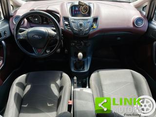 FORD Fiesta usata, con Sensori di parcheggio posteriori