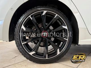 TOYOTA Corolla usata, con Sensori di parcheggio anteriori