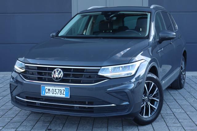 VOLKSWAGEN Tiguan usata, con Airbag