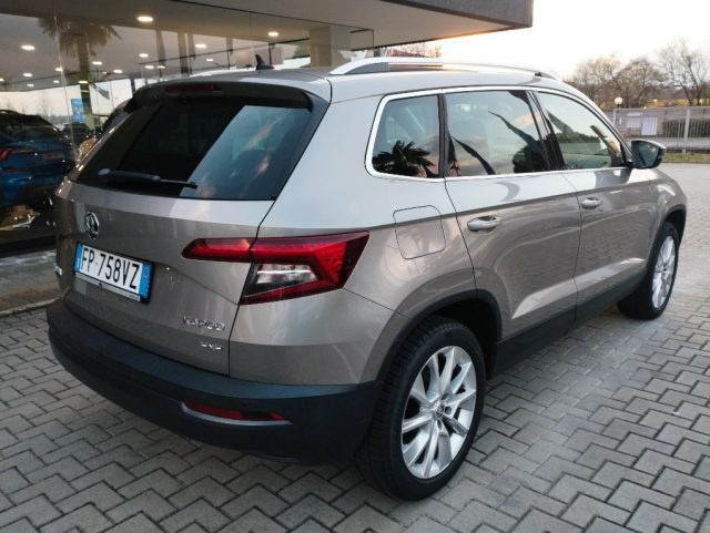 SKODA Karoq usata, con Autoradio