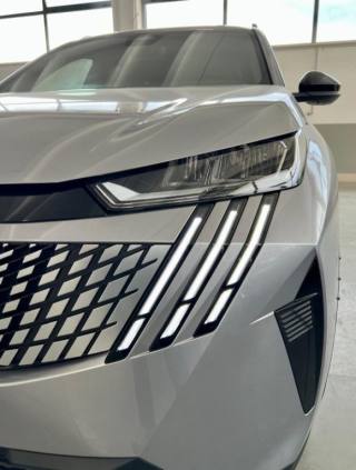 PEUGEOT 5008 usata, con Frenata d