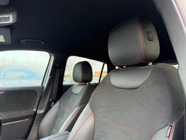 MERCEDES-BENZ GLA 180 usata, con Climatizzatore