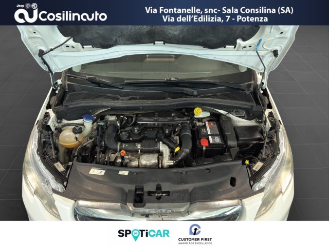 PEUGEOT 2008 usata, con USB
