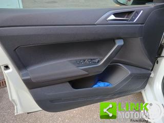 VOLKSWAGEN Taigo usata, con Fari full-led