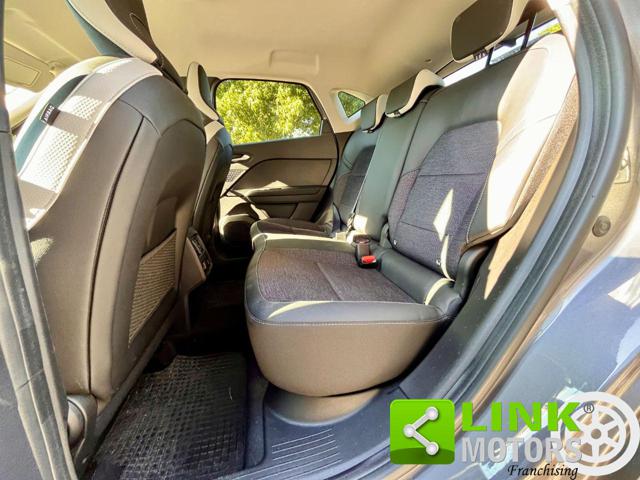 RENAULT Captur usata, con Autoradio