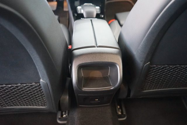 MERCEDES-BENZ A 180 usata, con Freno di stazionamento elettrico