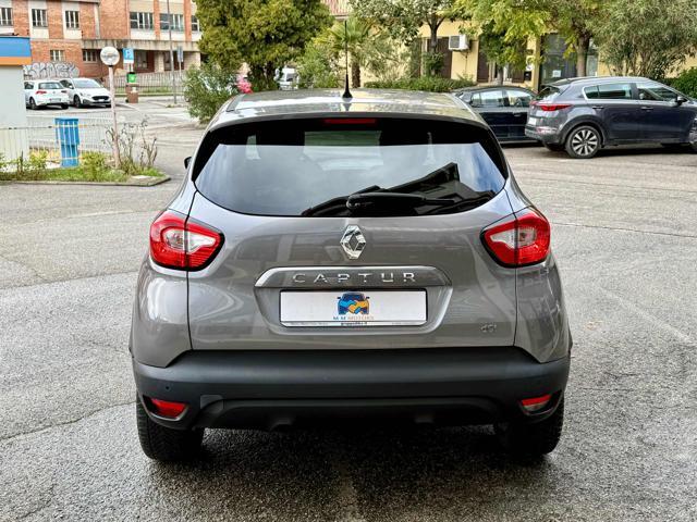 RENAULT Captur usata, con Autoradio