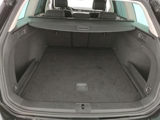 VOLKSWAGEN Passat Variant usata, con USB