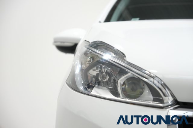 PEUGEOT 208 usata, con ESP