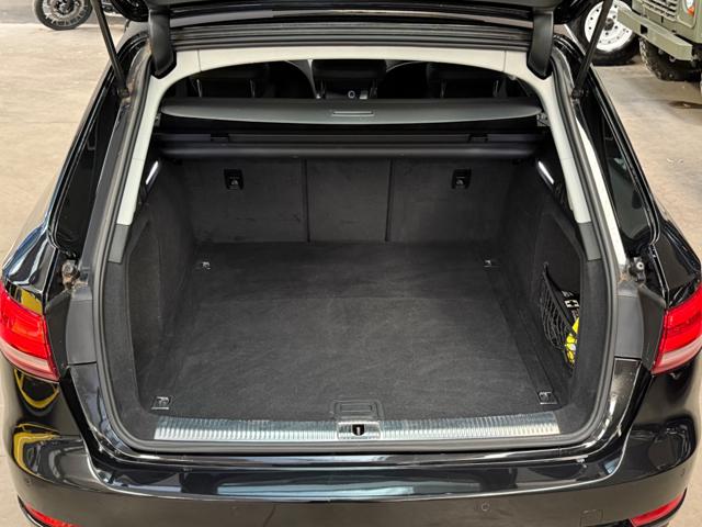 AUDI A4 usata, con Fari LED