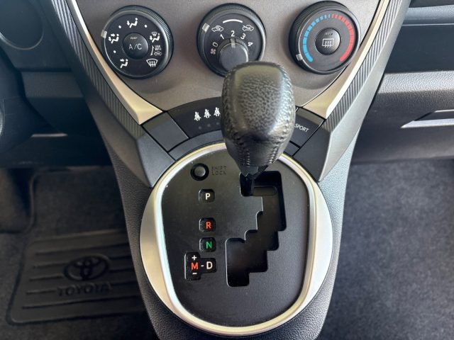 TOYOTA Verso-S usata, con USB