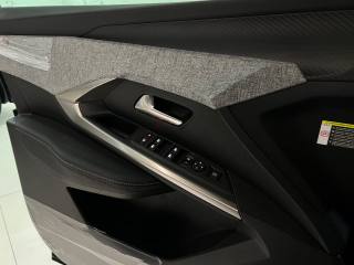 PEUGEOT 3008 usata, con Touch screen