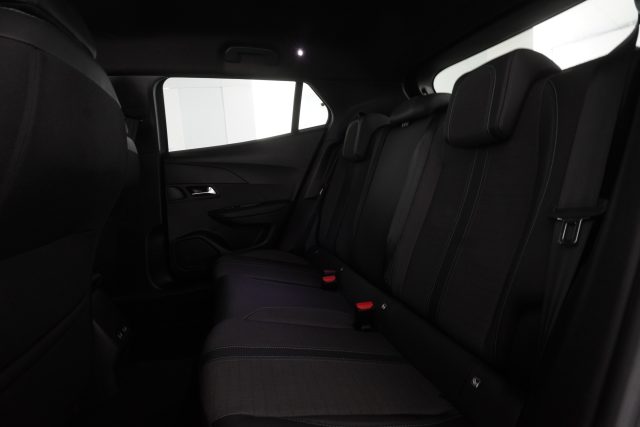 PEUGEOT 2008 usata 9