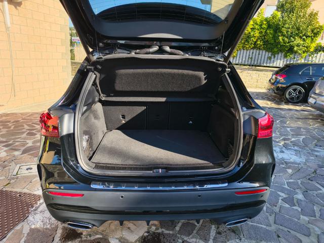 MERCEDES-BENZ GLA 180 usata, con Climatizzatore