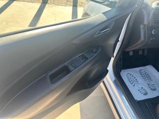 OPEL Karl usata, con Touch screen