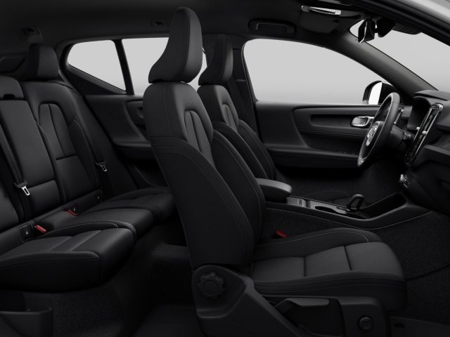 VOLVO EX40 usata, con Controllo trazione