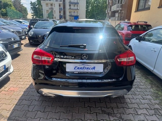 MERCEDES-BENZ GLA 200 usata, con Antifurto