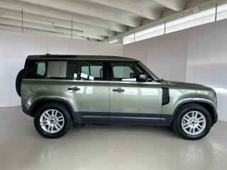 LAND ROVER Defender usata, con Autoradio