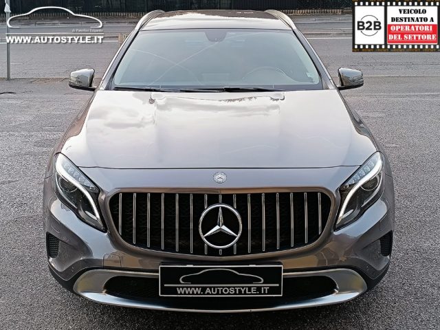 MERCEDES-BENZ GLA 220 usata, con Chiusura centralizzata telecomandata