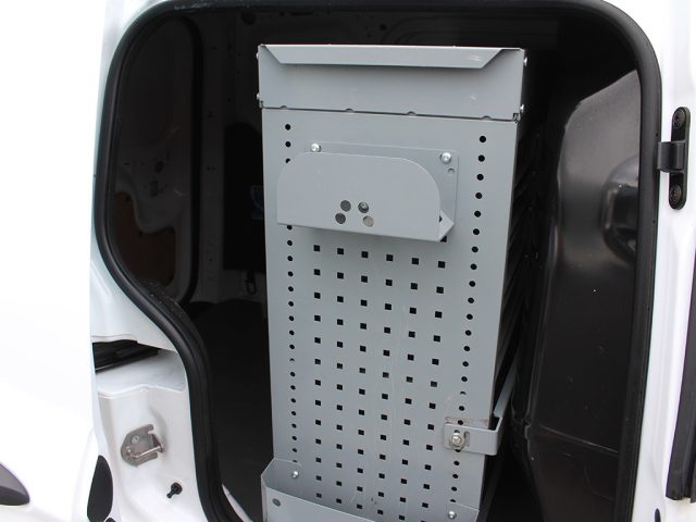 FORD Transit Courier usata, con Pneumatici da neve