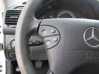 MERCEDES-BENZ CLK 200 usata 33