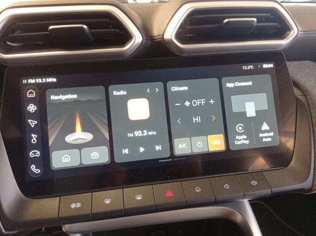 MG ZS usata, con Autoradio digitale