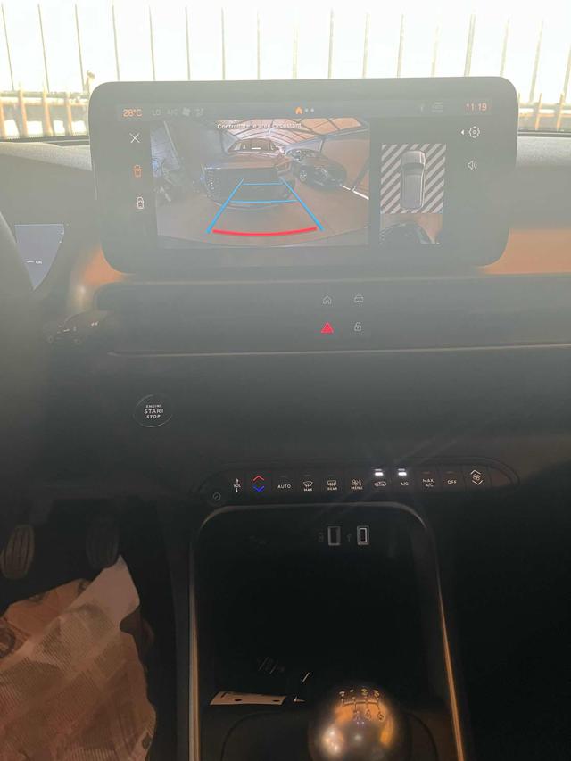 JEEP Avenger usata, con Autoradio