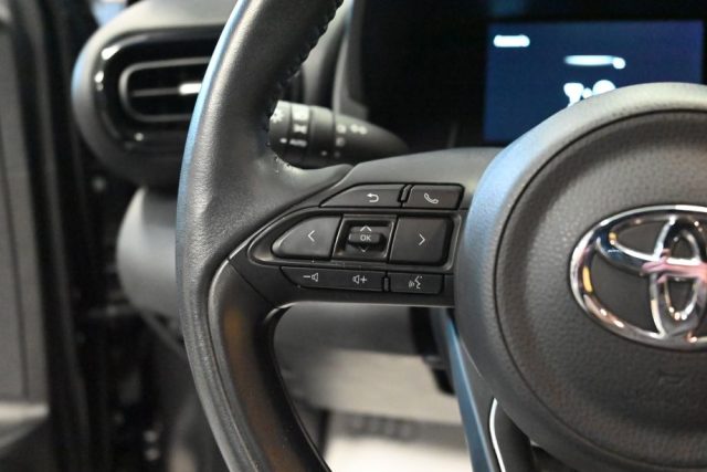 TOYOTA Yaris Cross usata 42