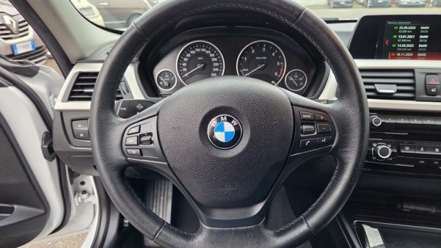 BMW 318 usata, con Bluetooth