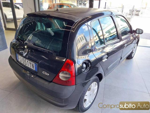 RENAULT Clio usata, con Servosterzo