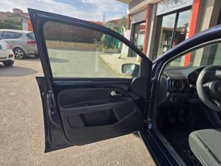 VOLKSWAGEN up! usata 34