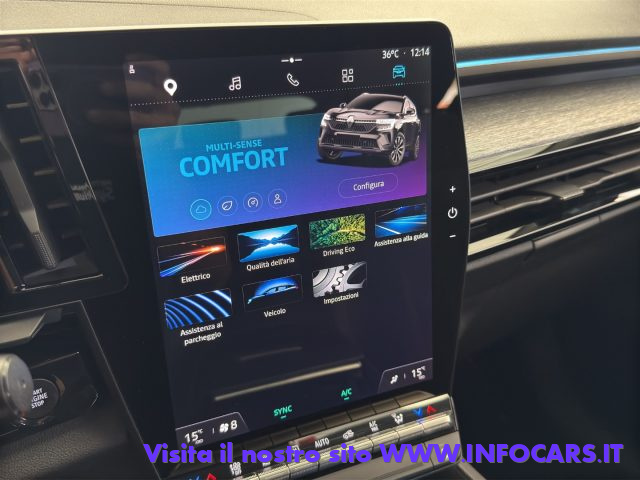 RENAULT Austral usata, con Park Distance Control