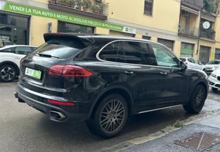 PORSCHE Cayenne usata, con Autoradio